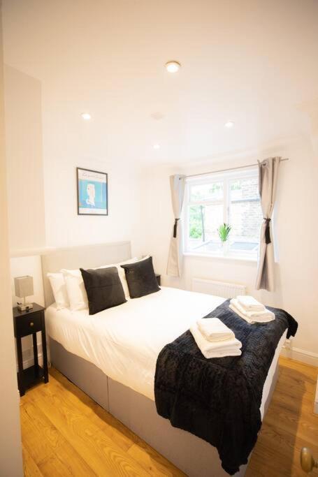 Perfect Location 4Bed 2 Bath Spacious Apartment London Exteriör bild