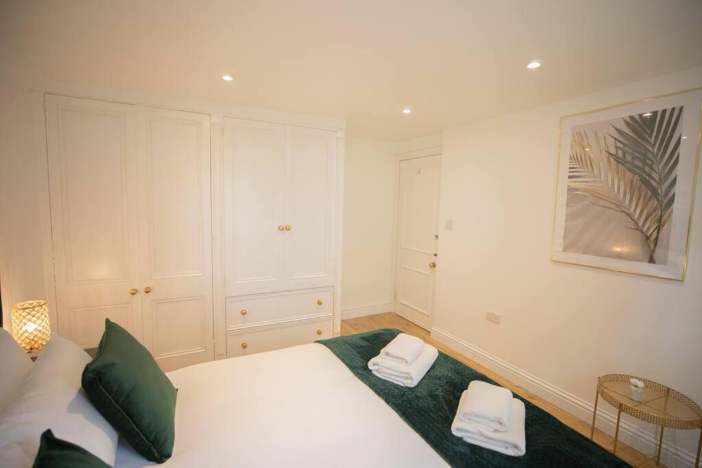 Perfect Location 4Bed 2 Bath Spacious Apartment London Exteriör bild