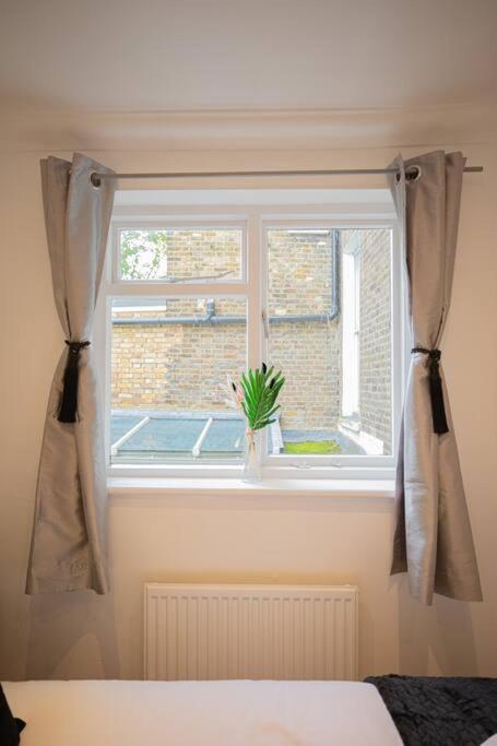 Perfect Location 4Bed 2 Bath Spacious Apartment London Exteriör bild